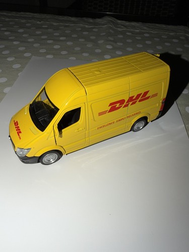 Dhl mercedes sprinter rmz - sprinter, 1:36
